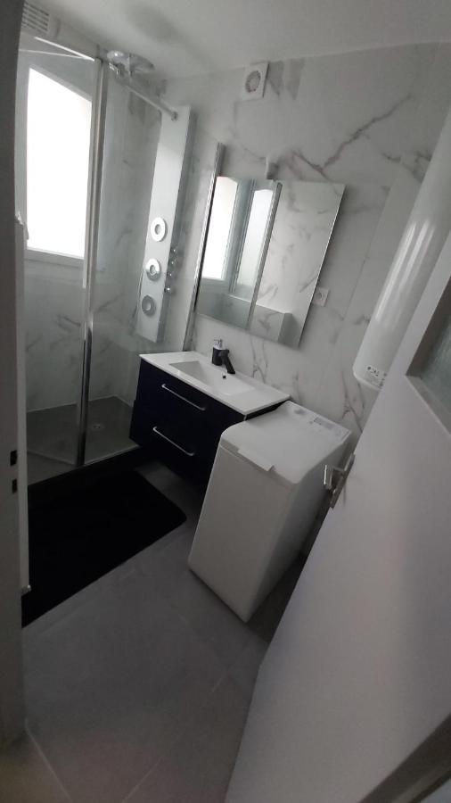 F3 Appartement 2 Chambre Un Salon Avec Wifi Saint-Jean-de-la-Ruelle Bagian luar foto